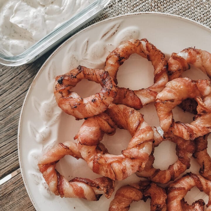 bacon onion rings with dip