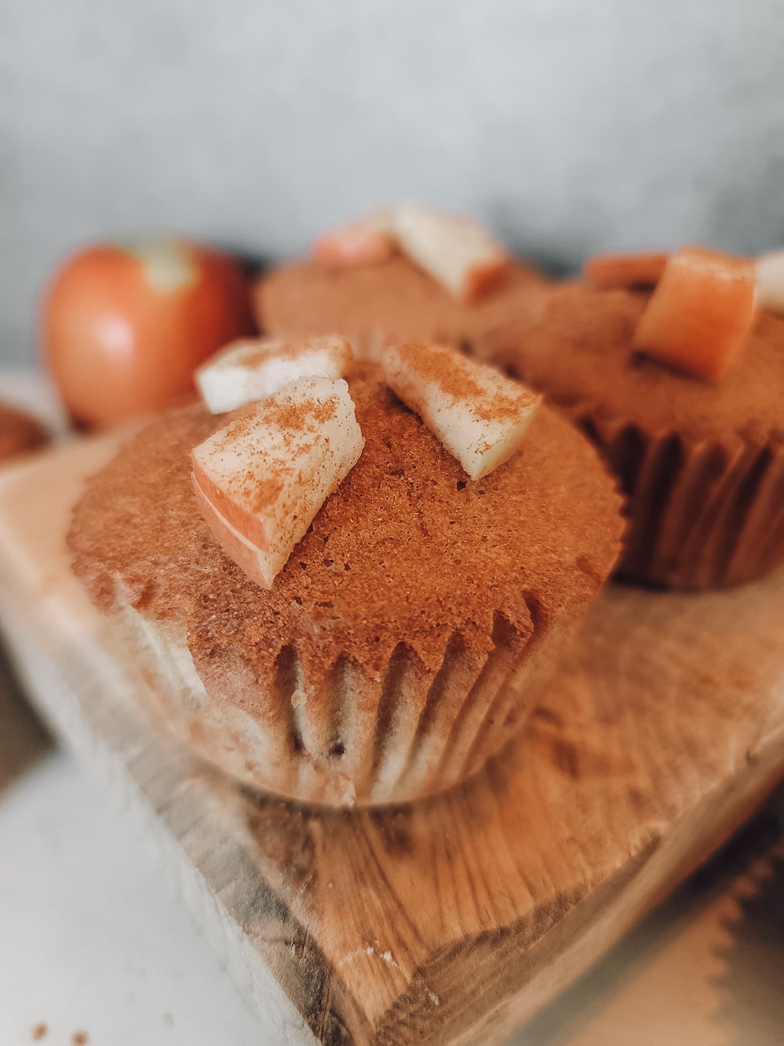 apple sourdough muffin. Bake for 25 minutes or until the muffins spring back when lightly touched. Remove from the oven. Enjoy warm or at room temperature.