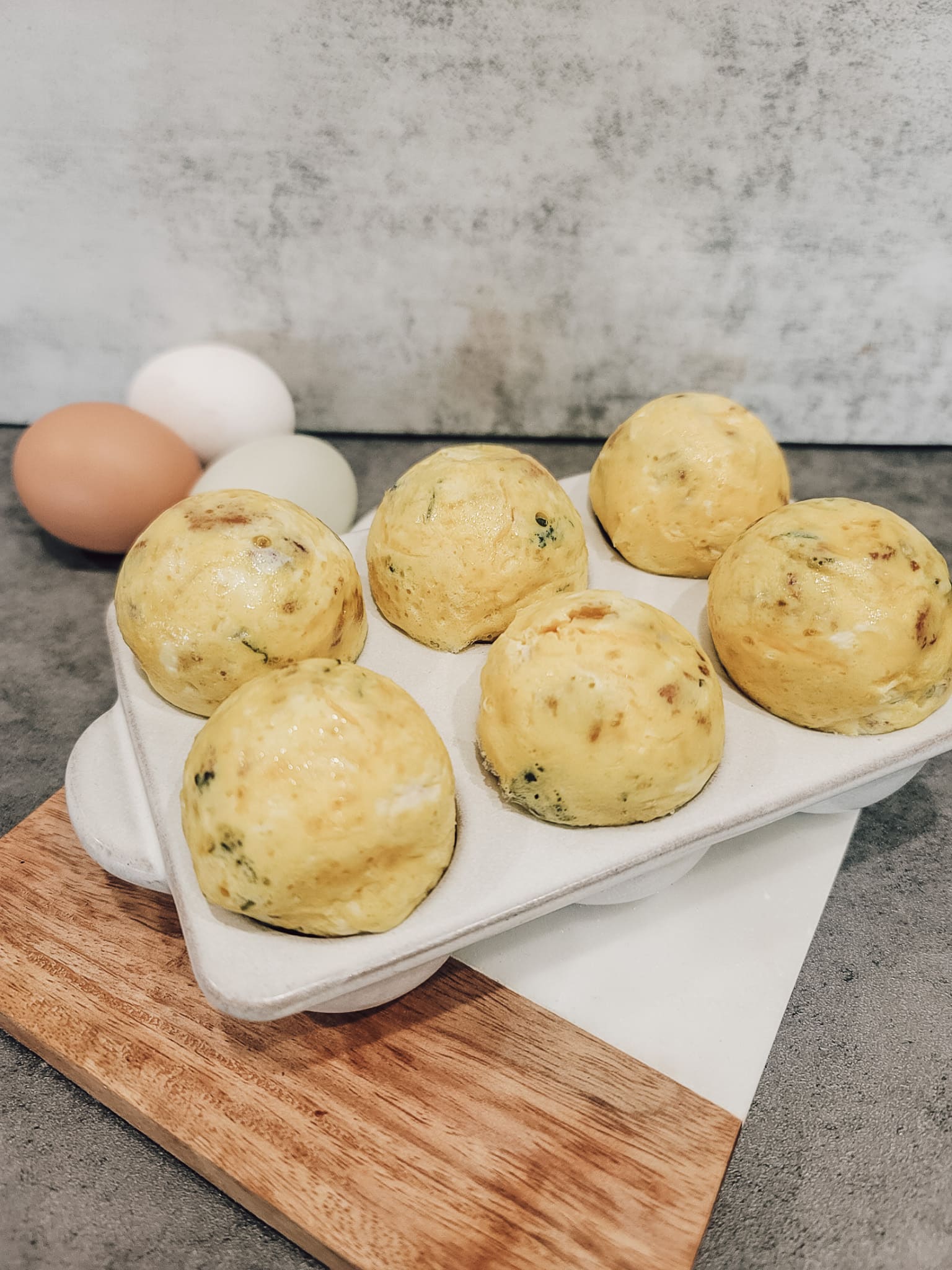 instant pot egg bites. Set pressure and cook on manual for 10 minutes. Make sure the Instant Pot depressurizes before you take the egg bites out. These can be stored in the refrigerator for up to one week.