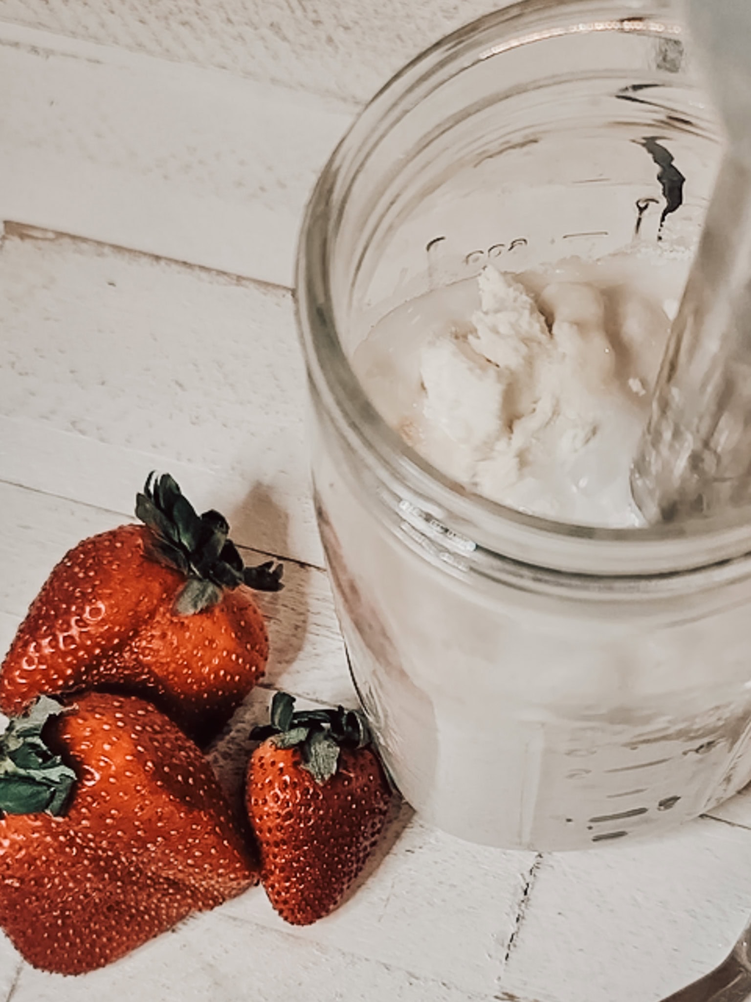 Ashwagandha Smoothie - Blend well. If you are using kale blend for a little extra time.